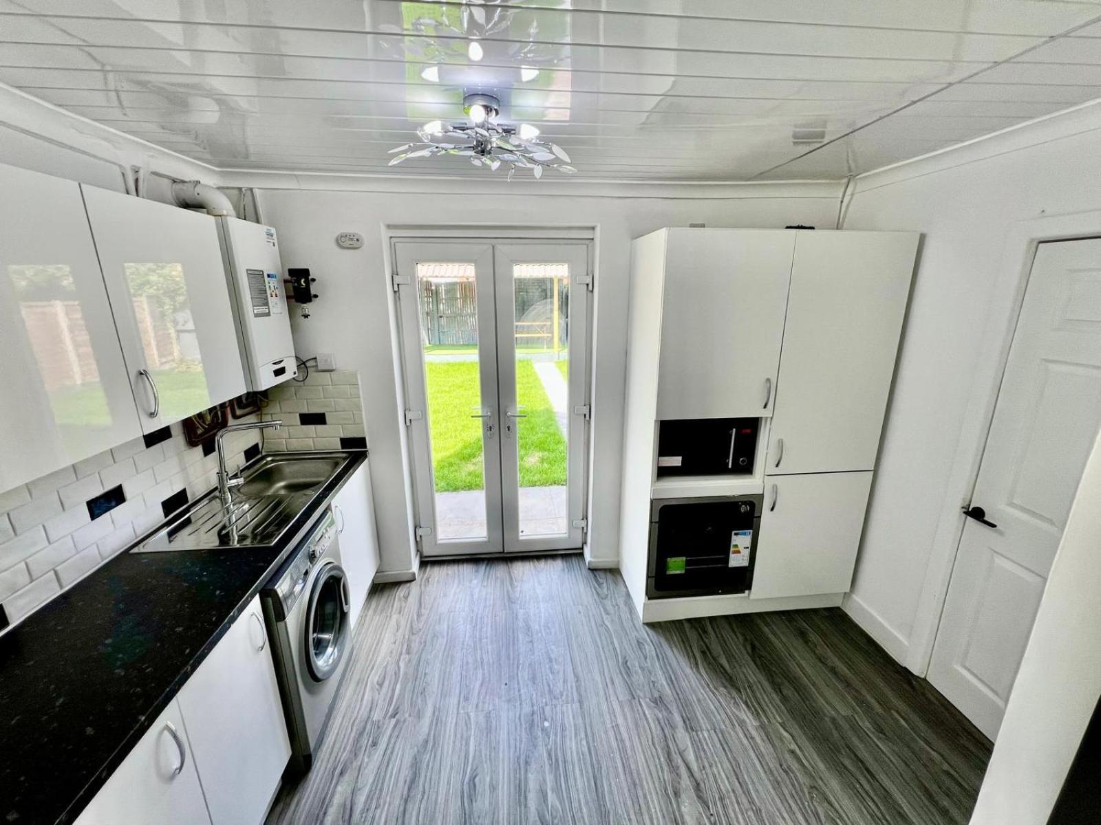 Home Away From Home Bury  Exterior foto